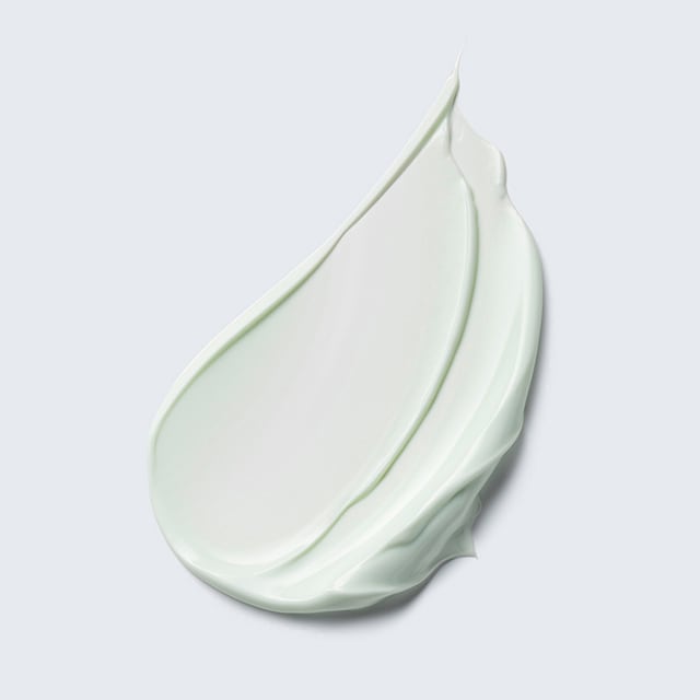 DayWear Moisturizer Multi-Protection Anti-Oxidant 24H?Moisture Creme SPF 15 - Image 2