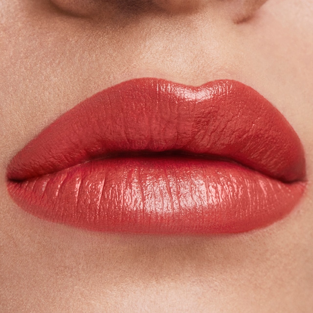 Pure Color Hi-Lustre Lipstick - Image 11