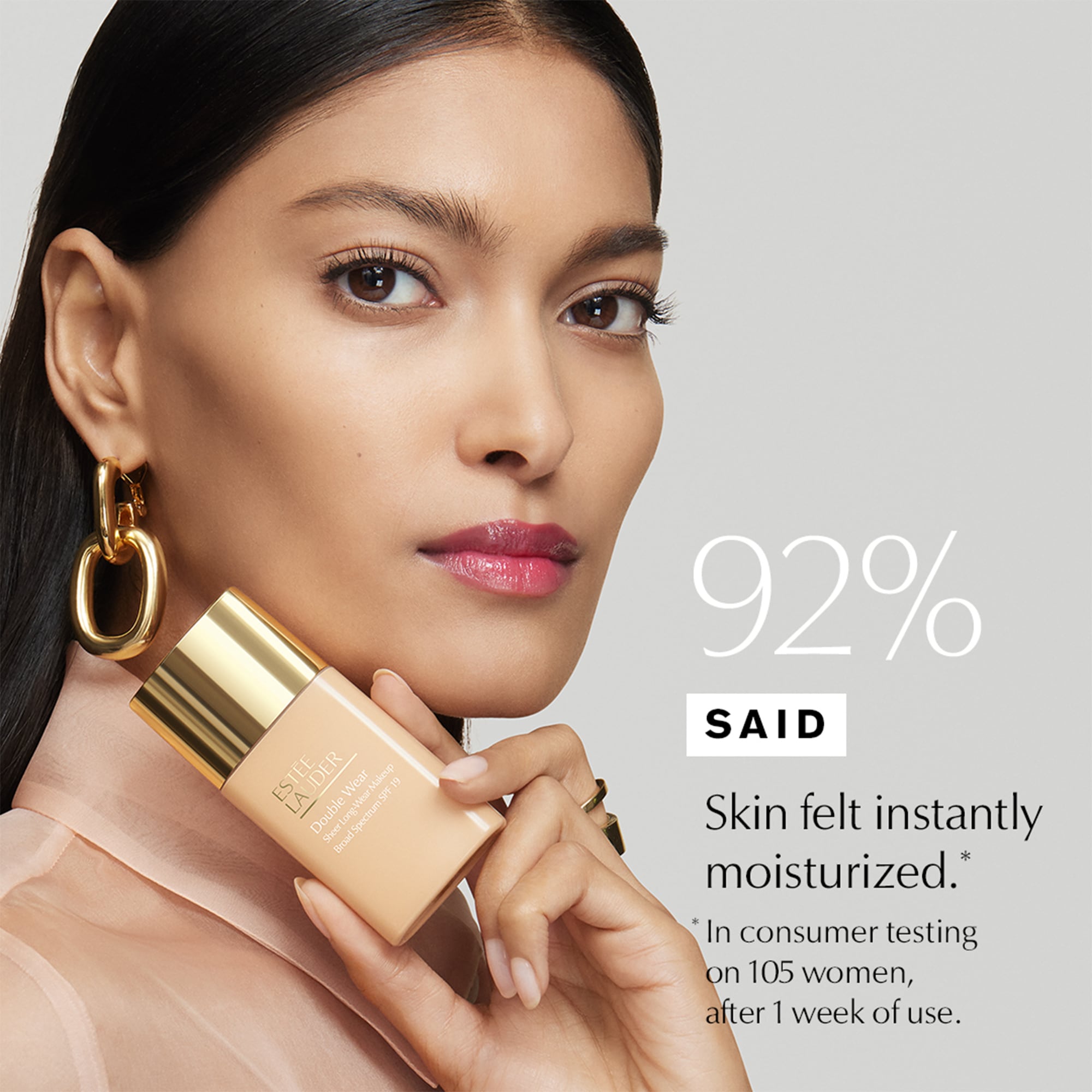 Double Wear Sheer Long-Wear Foundation SPF 19 - Image 6