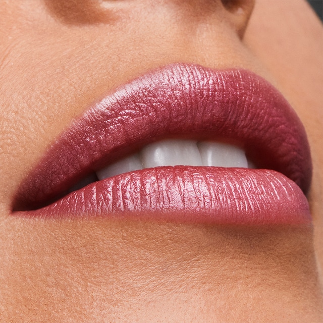 Pure Color Hi-Lustre Lipstick - Image 15
